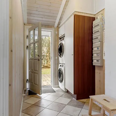 Сasa de vacaciones In With Sauna Ebeltoft