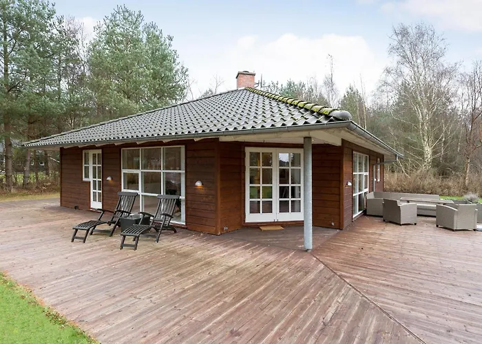 Feriehus In With Sauna *